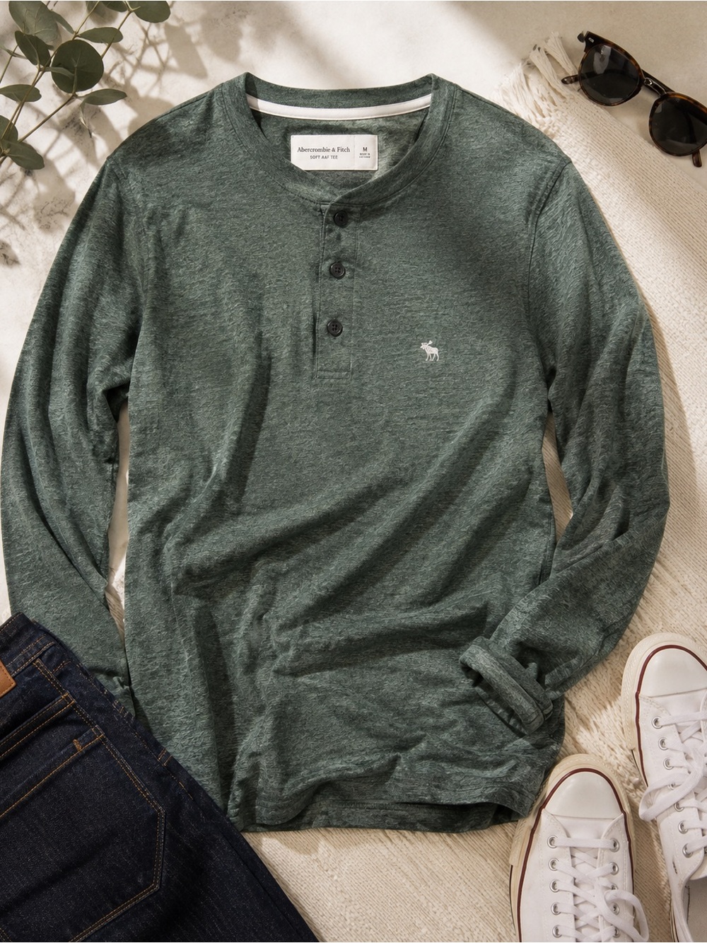 Abercrombie & Fitch Men’s Green Heathered Henley Shirt M